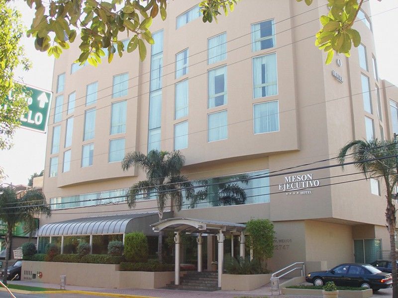 Meson Ejecutivo Minerva - Av Mexico 4*